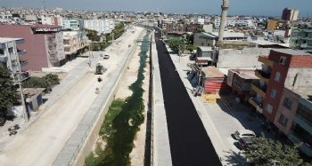 Büyükşehir ekiplerinden 141. Caddede kapsamlı çalışma
