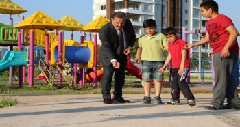 TOROSLAR’DA PARK VE YEŞİL ALANLARA BAHAR BAKIMI