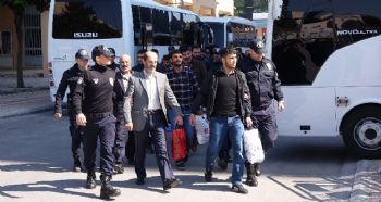 MERSİN’DE TERÖR ZANLISI 27 KİŞİ ADLİYEYE SEVK EDİLDİ