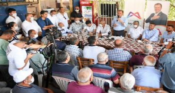 Seçer: "Mersin emin ellere emanet"