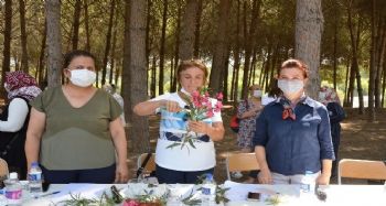 Kadınlar, evde zakkum üretip ev ekonomisine katkı sağlayacak