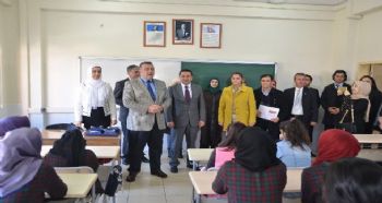 MERSİN’DE 402 BİN ÖĞRENCİ KARNE SEVİNCİ YAŞADI