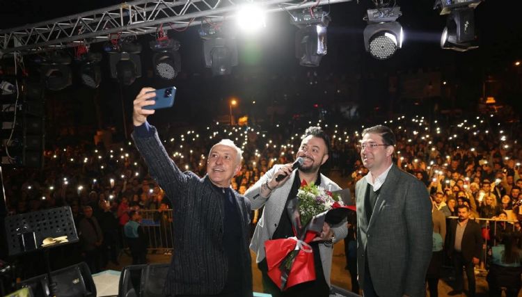 Mersin’de Hüseyin Kağıt rüzgarı esti