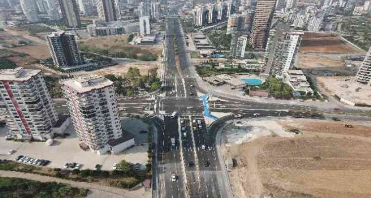 Mersin'de hemzemin kanalize kavşak