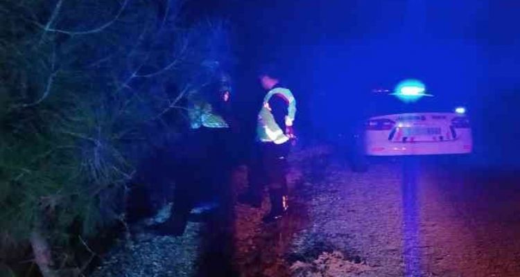 Otomobil uçuruma yuvarlandı: 4 yaralı
