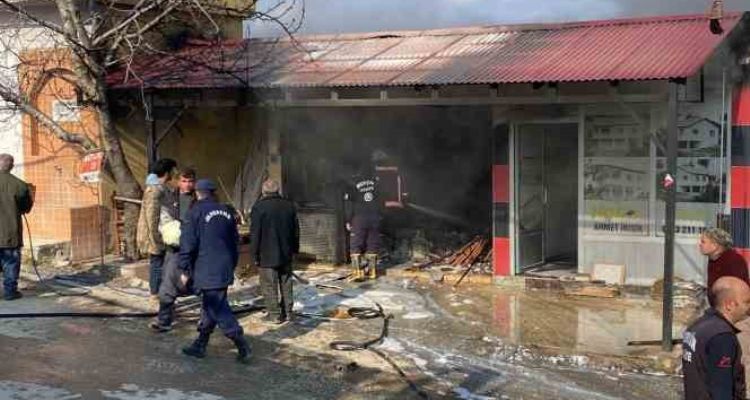 Çamlıyayla'da korkutan yangın