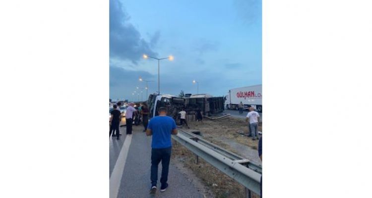 Mersin'de 9 araç birbirine girdi: 4 yaralı