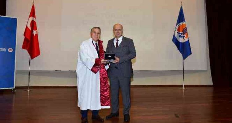 Mersin Üniversitesinin yeni rektörü Prof. Dr. Erol Yaşar görevi devraldı