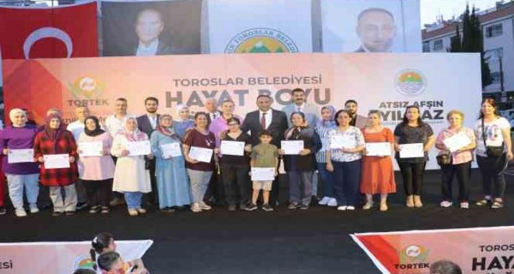 Toroslar'da Hayat Boyu Öğrenme Haftası coşkuyla kutlandı