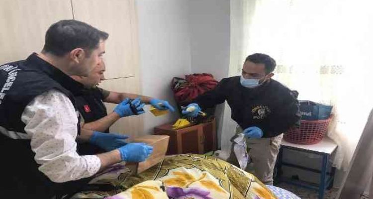 1 Mayıs'ı kana bulayacaklardı: 12 adrese yapılan eş zamanlı operasyonda el yapımı patlayıcı ele geçirildi
