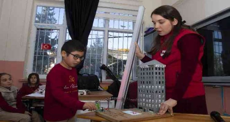 Öğrencilere "Enerji Verimliliği ve Tasarrufu" eğitimi