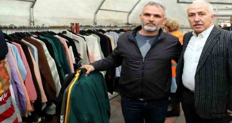 Akdeniz Belediyesi depremzedeler için giysi market açtı