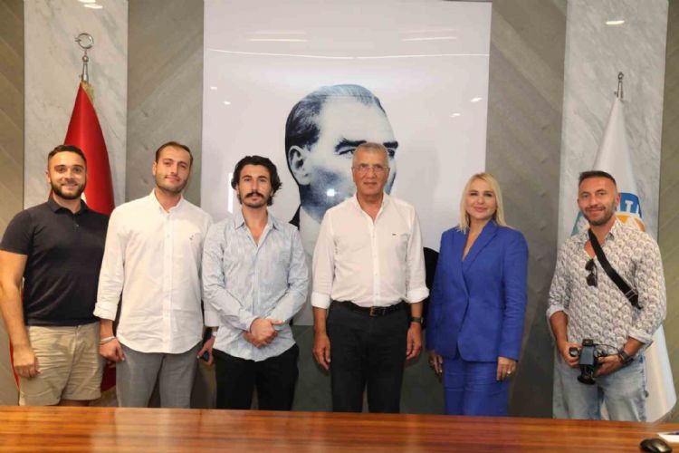 Başkan Tarhan, Mezitli’yi yabancı yatırımcılara anlattı