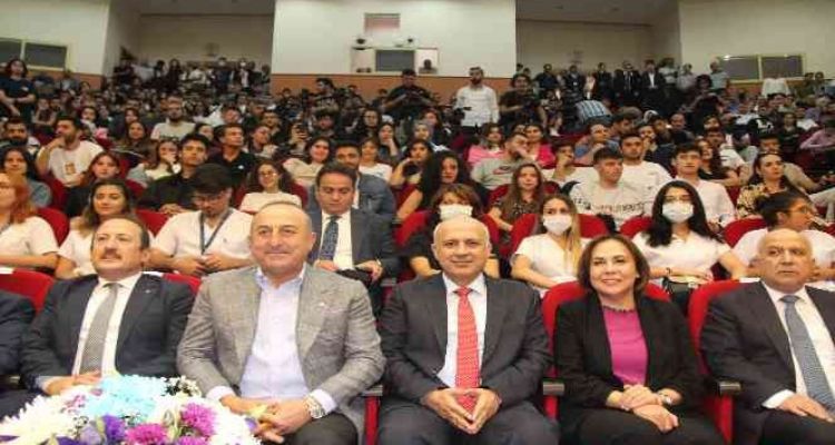 Dışişleri Bakanı Çavuşoğlu: BM, maalesef yeni sorunlara cevap veremiyor