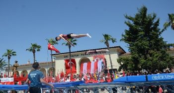 19 Mayıs Mersin'de coşkuyla kutlandı