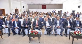 1.ULUSAL MERSİN TARİHİ KENT SEMPOZYUMU DÜZENLENDİ 