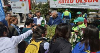 Mersin Orman Bölge Müdürlüğü 5 bin adet fidan dağıttı