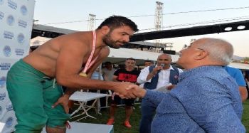 MUT’TA BAŞPEHLİVAN ÖMER FARUK KALENDER OLDU