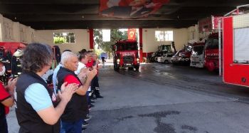 Yangın bölgesinden dönen ekipler alkışlarla karşılandı