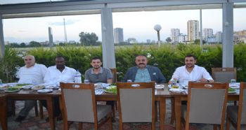İŞ ADAMI ARSLAN FİRMA YÖNETİCİLERİ İLE İFTAR ’DA BULUŞTU