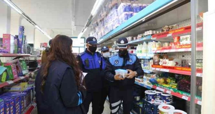 Toroslar zabıtası, marketlerde KDV indirimi denetimi yaptı