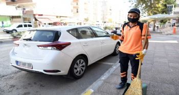 Temizlik işçisi kadından örnek davranış