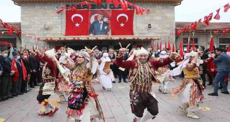 Atatürk'ün Mersin'e gelişinin 99. yıl dönümü kutlandı