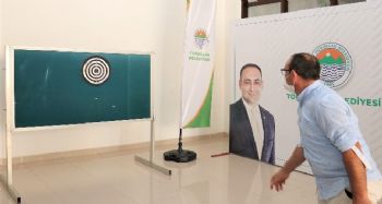Toroslar Belediyesinden Adım Atma Yarışması ve Dart Turnuvası