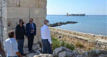 Kızkalesi'nin karadaki uzantısı Korykos Kalesi de turizme kazandırılıyor