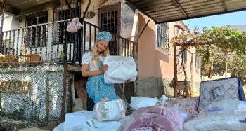 Yangında evi ve çeyizi kül olmuştu... Fatma'ya bir minibüs dolusu çeyiz