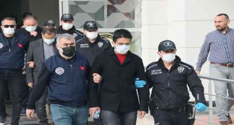 Mersin'de FETÖ şüphelisi 12 kişi adliyeye sevk edildi