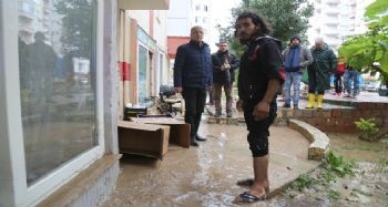 Başkan Tarhan, yağıştan etkilenen bölgelerde incelemelerde bulundu