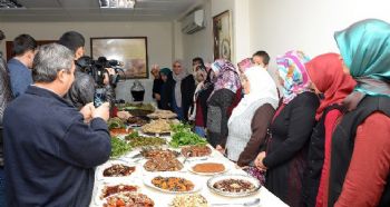PEKMEZLE YAPILAN 51 ÇEŞİT ÜRÜN TANITILDI