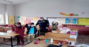 Toroslar'da yüz yüze eğitimin başladığı okullar dezenfekte edildi