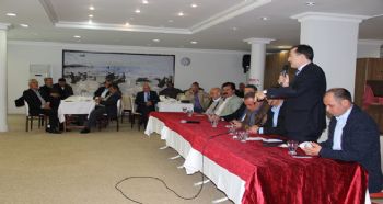 CHP SİLİFKE İLÇE BAŞKANLIĞI, MUHTARLARLA REFERANDUM BİLGİLENDİRME TOPLANTISI YAPTI