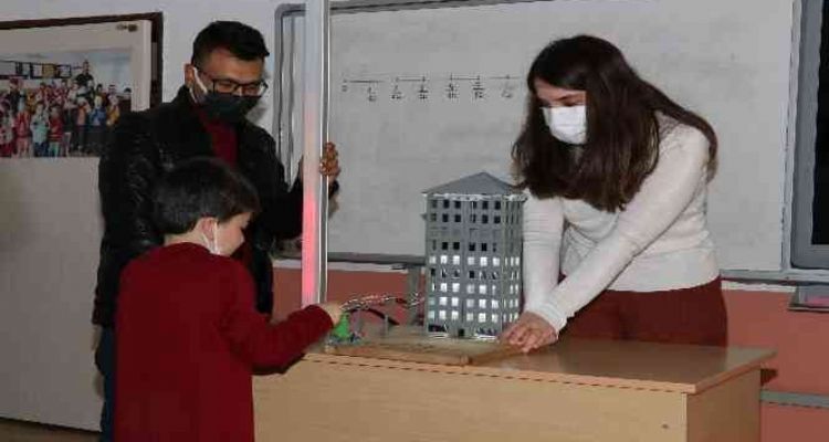 Çocuklar, enerji verimliliği ve tasarrufu eğlenerek öğreniyor