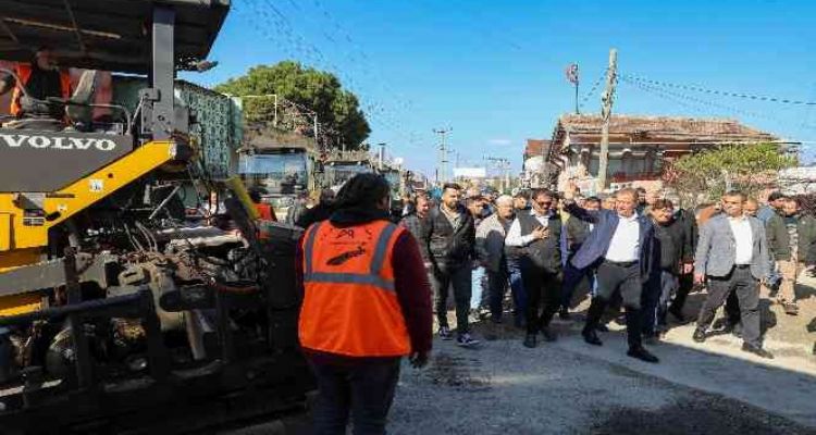 Seçer, Tarsus'taki yol çalışmalarını inceledi
