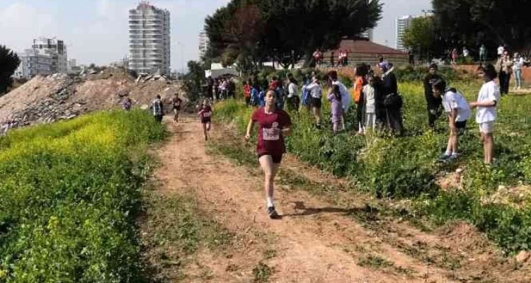 Kır Çiçekleri'nden 7 sporcu, ‘Mersin Atletizm İl Karması'na katılma hakkı kazandı