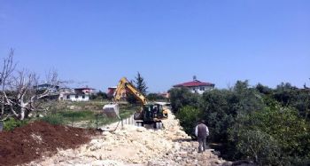Akdeniz'de yol çalışmaları aralıksız sürüyor