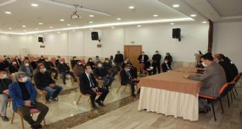 Kaymakam Nazlı, muhtarları virüs konusunda uyardı