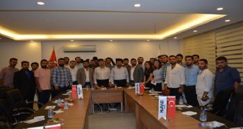 HACI ÖZKAN TECRÜBELERİNİ GENÇLERLE PAYLAŞTI