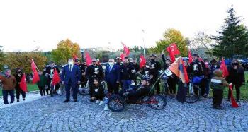 547 kilometre pedal çevirip Ata'nın huzuruna çıktılar
