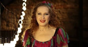 Suzan Kardeş, kız çocuklarının eğitimine katkı için sahne alacak