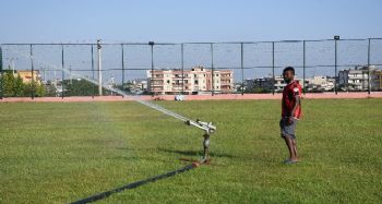 Futbol oynamaya geldiler, korona virüsle yıkıldılar