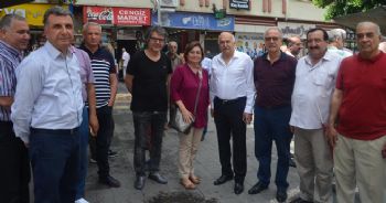 CHP MERSİN MİLLETVEKİLİ ADAYI DEMİRAĞ, TARSUS’TA VATANDAŞLA BULUŞTU