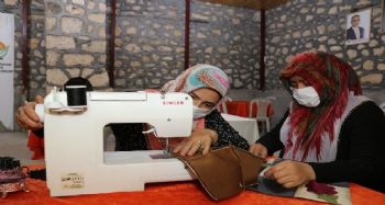 Arslanköylü kadınlar, tarihi halkevinde meslek öğreniyor