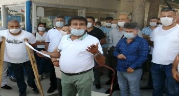 Mersin Büyükşehir Belediyesi'nde işçiler grev kararı aldı