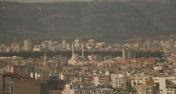 MERSİN KENT MERKEZİNİN EN YEŞİL ALANI ŞEHİR MEZARLIĞI