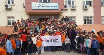 AKUT, deprem konusunda öğrencileri bilinçlendiriyor