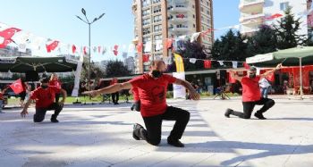 Mezitli Belediyesi Sanat Çarşısında Cumhuriyet Bayramı coşkusu
